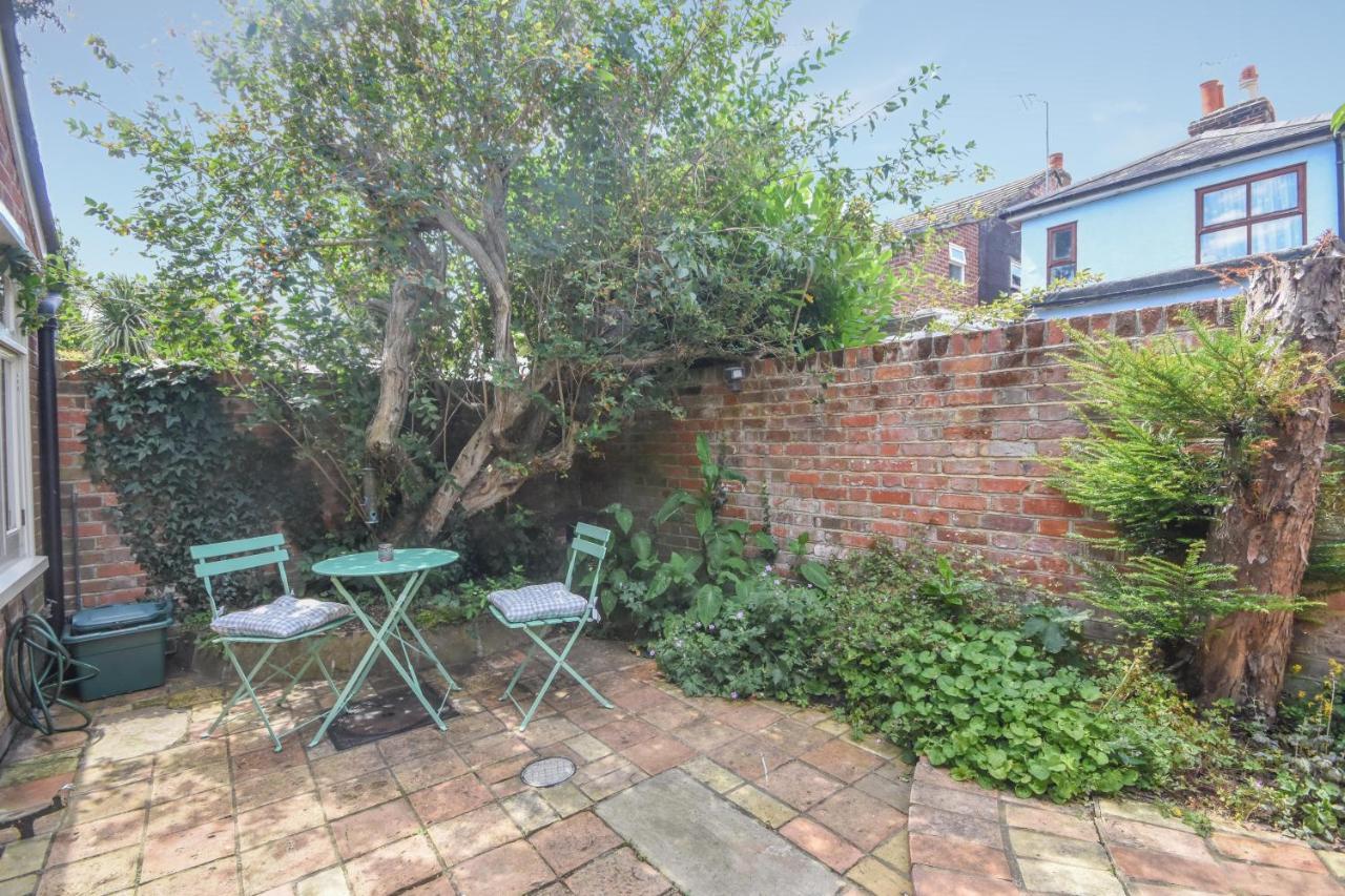 Unique Period One Bedroom House In Colchester Exteriér fotografie